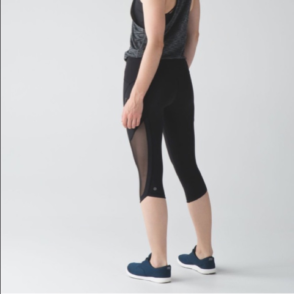 Lululemon Sun Runner Crop Black Size 4